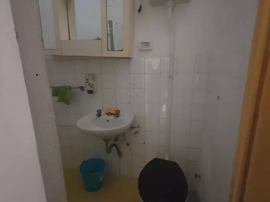 Immagine 4 di Locale commerciale in affitto  in Via Pasquale Andiloro 7 a Reggio Di Calabria