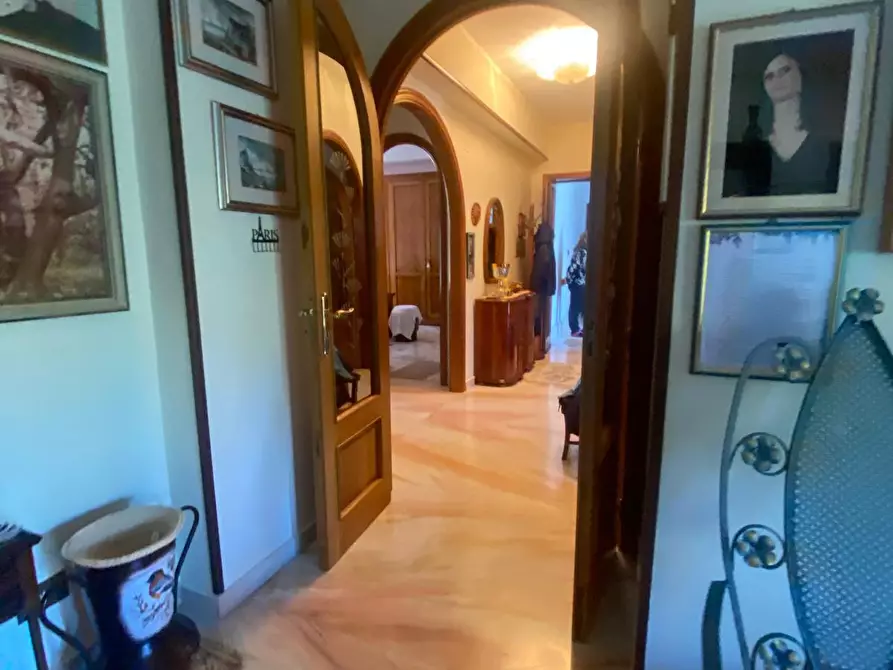 Immagine 14 di Pentalocale in vendita  in Viale Aldo Moro 15 a Bova Marina