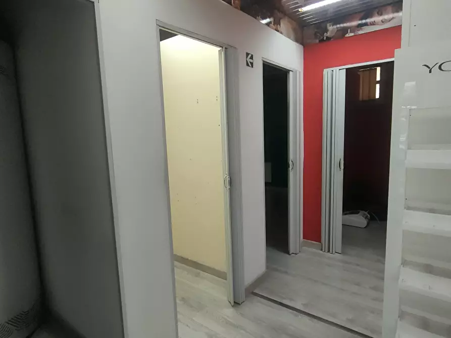 Immagine 1 di Capannone industriale in affitto  a Reggio Di Calabria