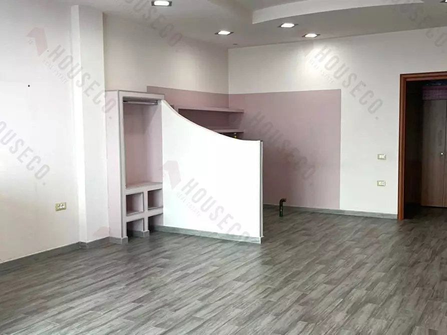 Immagine 4 di Attività artigianale in vendita  a Quartu Sant'elena