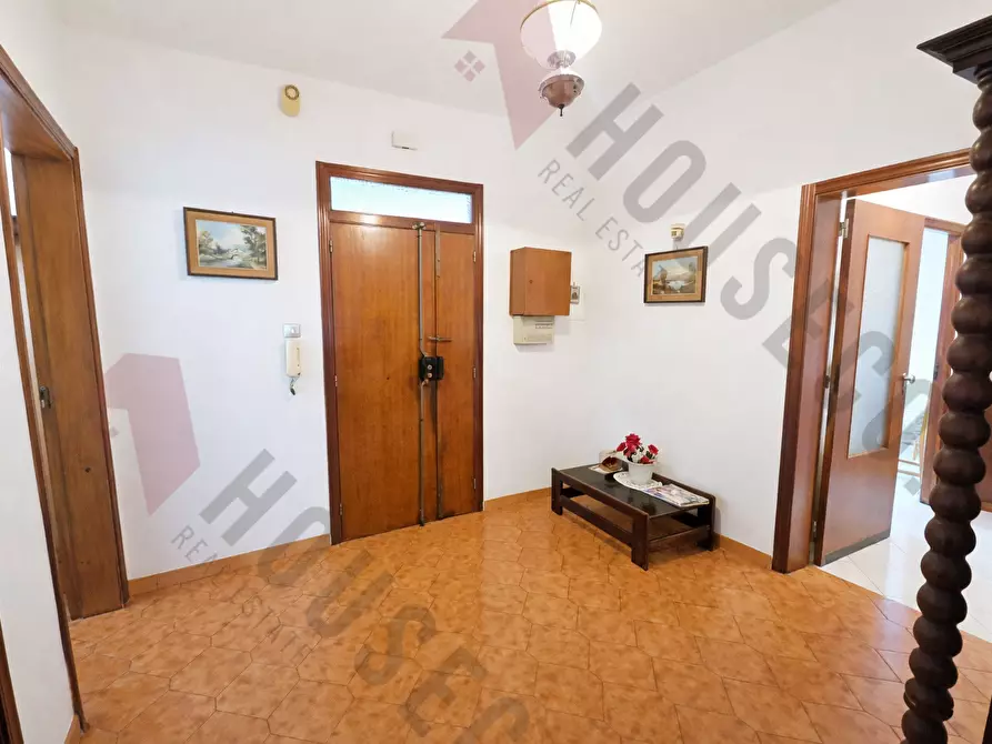 Immagine 2 di Appartamento in vendita  in Via Monteponi a Cagliari