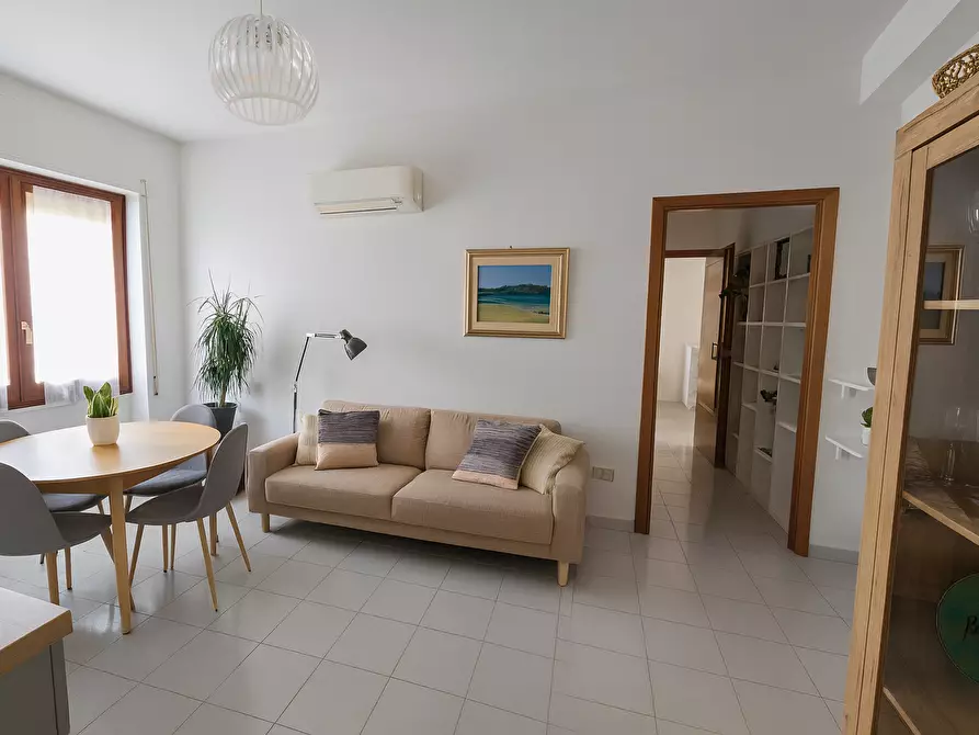 Immagine 7 di Appartamento in vendita  in Via Dante a Quartu Sant'elena