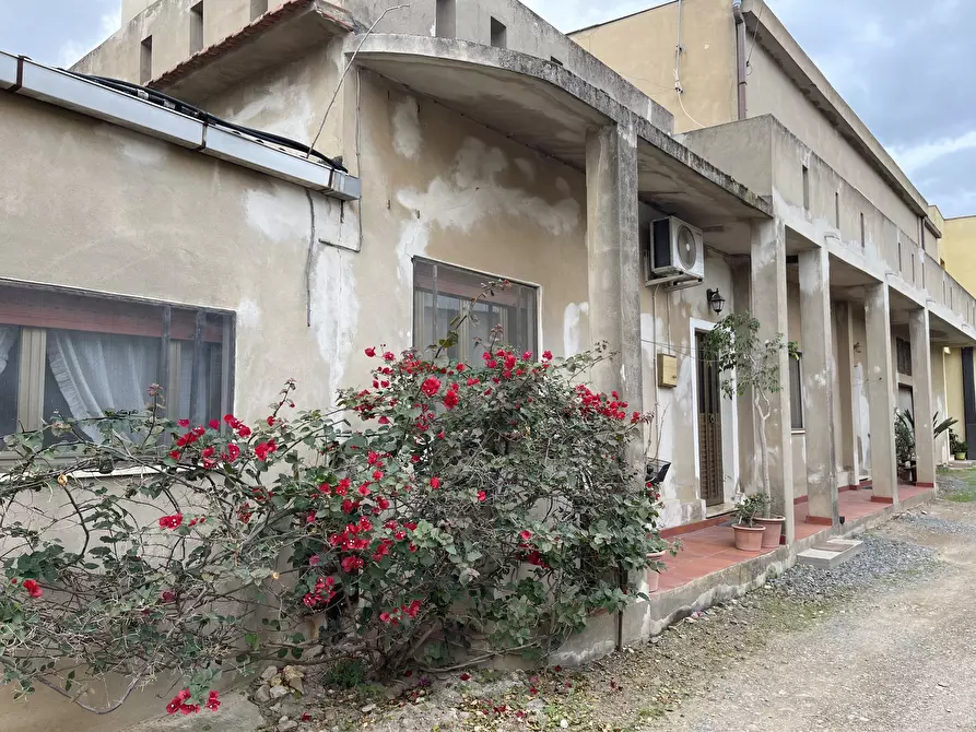 Immagine 12 di Casa indipendente in vendita  a Uta