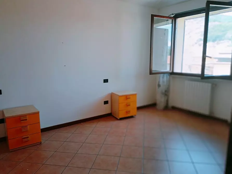 Immagine 18 di Quadrilocale in vendita  a Ameglia