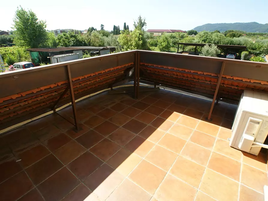 Immagine 14 di Casa semindipendente in vendita  a Castelnuovo Magra