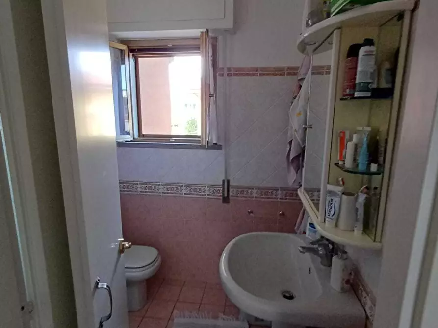 Immagine 25 di Casa semindipendente in vendita  a Massa