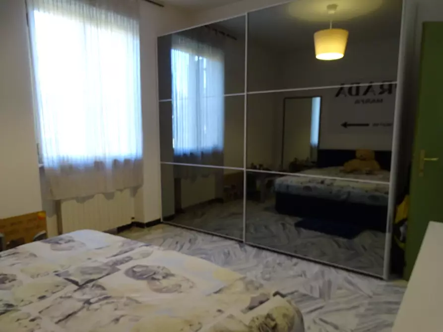 Immagine 21 di Casa semindipendente in vendita  a Sarzana