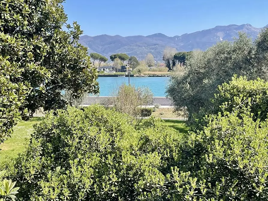 Immagine 26 di Casa semindipendente in vendita  a Ameglia