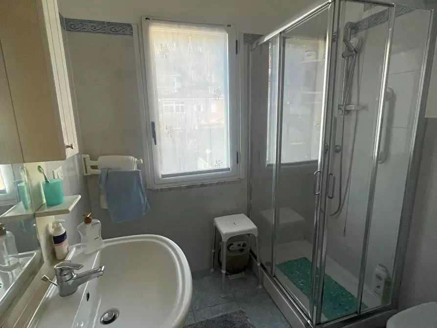 Immagine 11 di Porzione di casa in vendita  a Ameglia