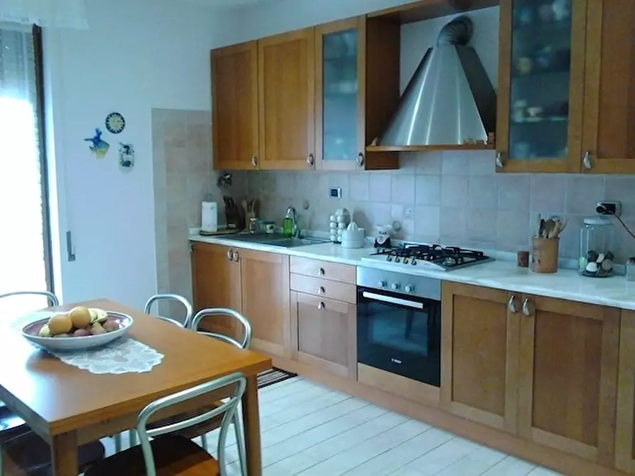 Immagine 4 di Quadrilocale in vendita  a Ameglia