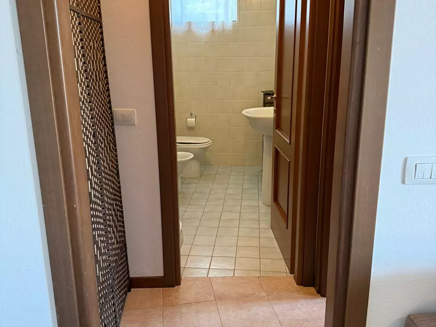 Immagine 10 di Trilocale in vendita  a Ameglia