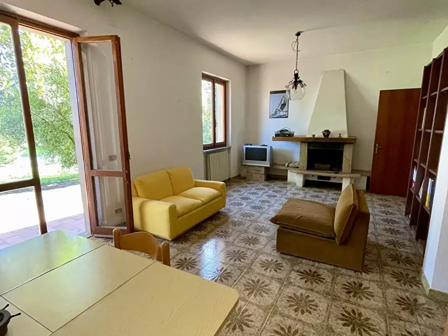 Immagine 8 di Casa semindipendente in vendita  a Ameglia