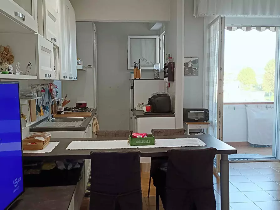 Immagine 7 di Pentalocale in vendita  a Ortonovo