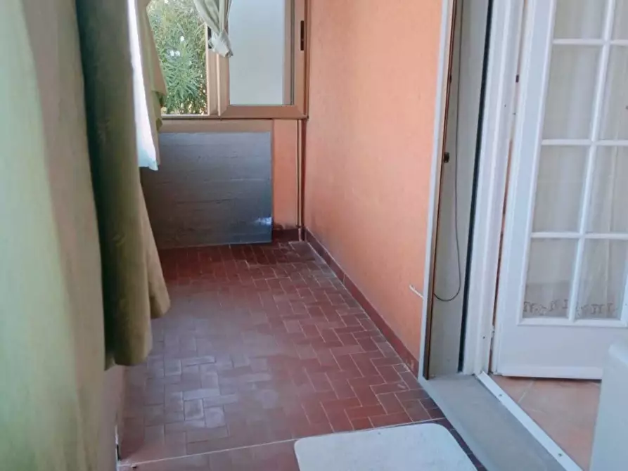 Immagine 23 di Casa semindipendente in vendita  a Massa