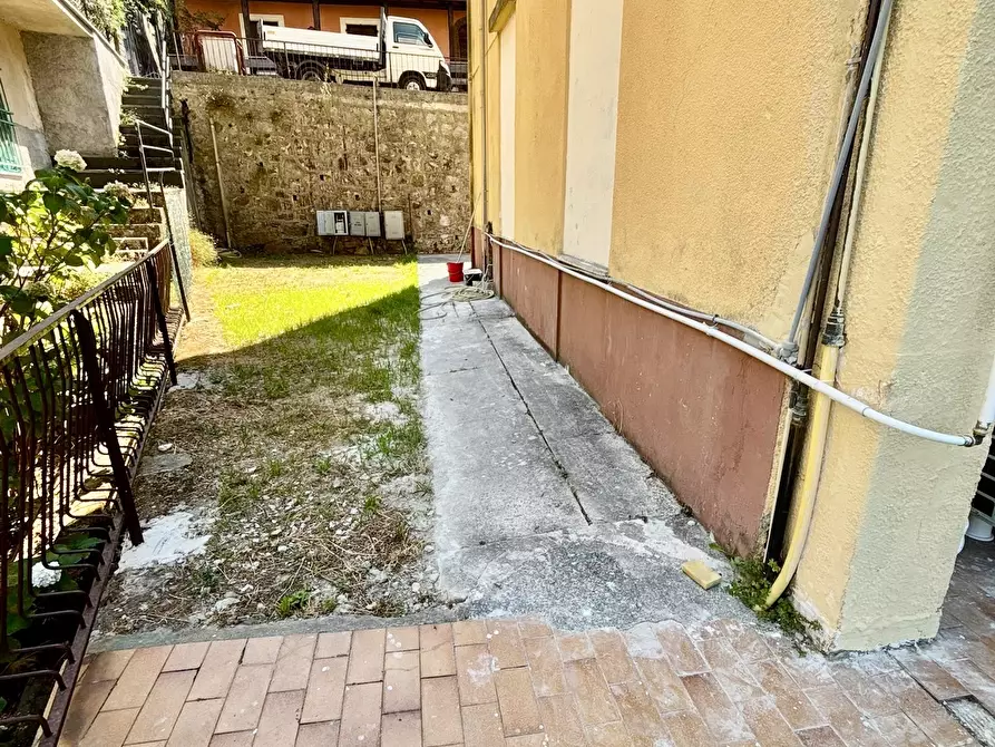 Immagine 13 di Casa semindipendente in vendita  a Ameglia
