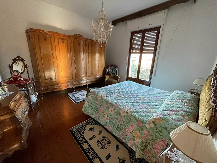 Immagine 15 di Pentalocale in vendita  a Ameglia