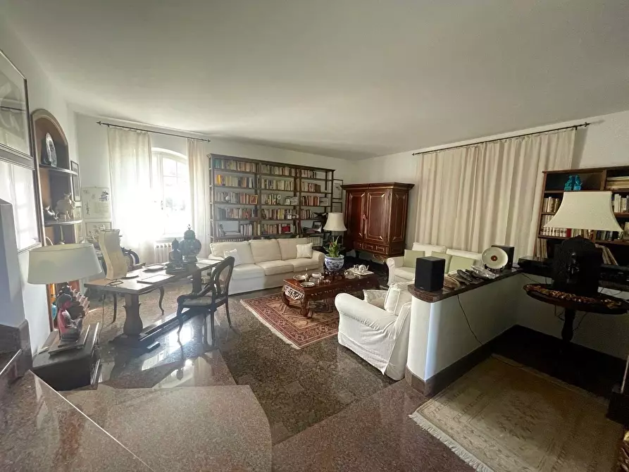 Immagine 11 di Casa indipendente in vendita  a Castelnuovo Magra