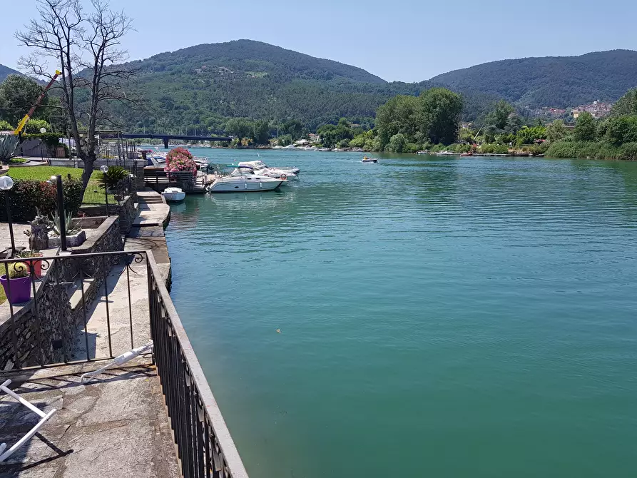 Immagine 28 di Casa semindipendente in vendita  a Ameglia