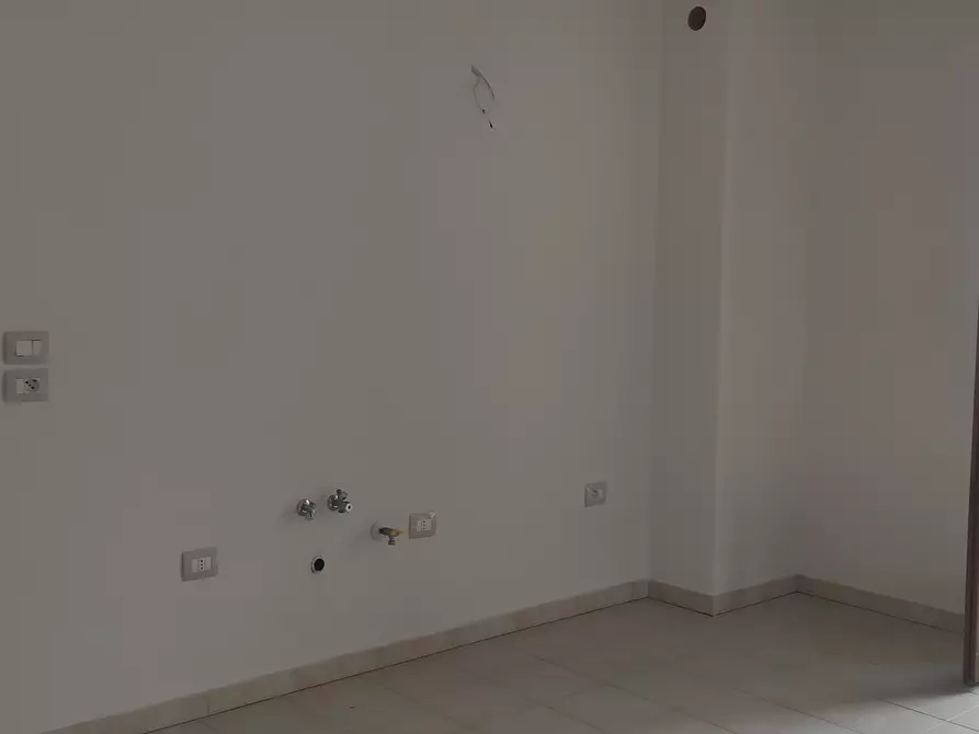 Immagine 4 di Appartamento in vendita  a Aulla