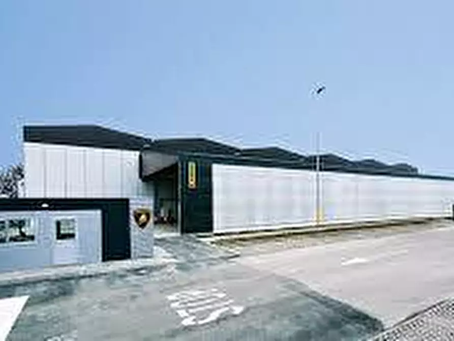 Immagine 2 di Capannone industriale in affitto  in Via Provinciale a Aulla