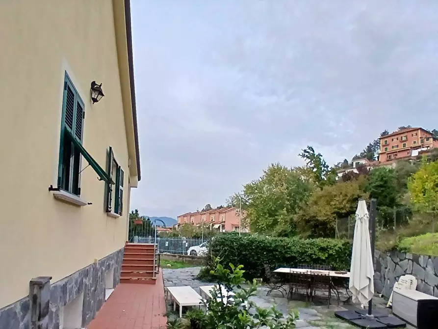 Immagine 29 di Casa semindipendente in vendita  in Via Valle 8 a Vezzano Ligure