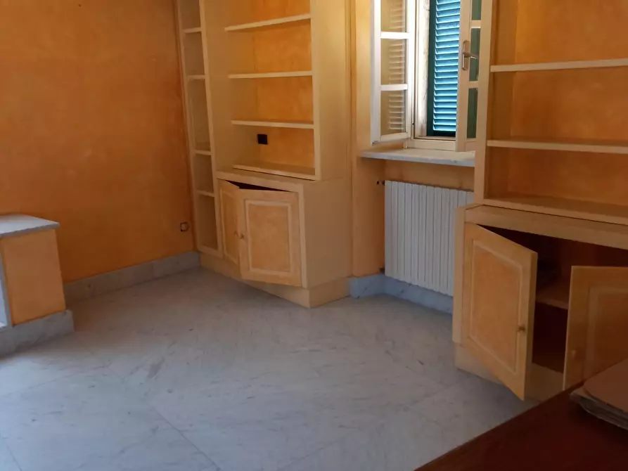 Immagine 14 di Appartamento in affitto  in Via Verdi 1B a Carrara