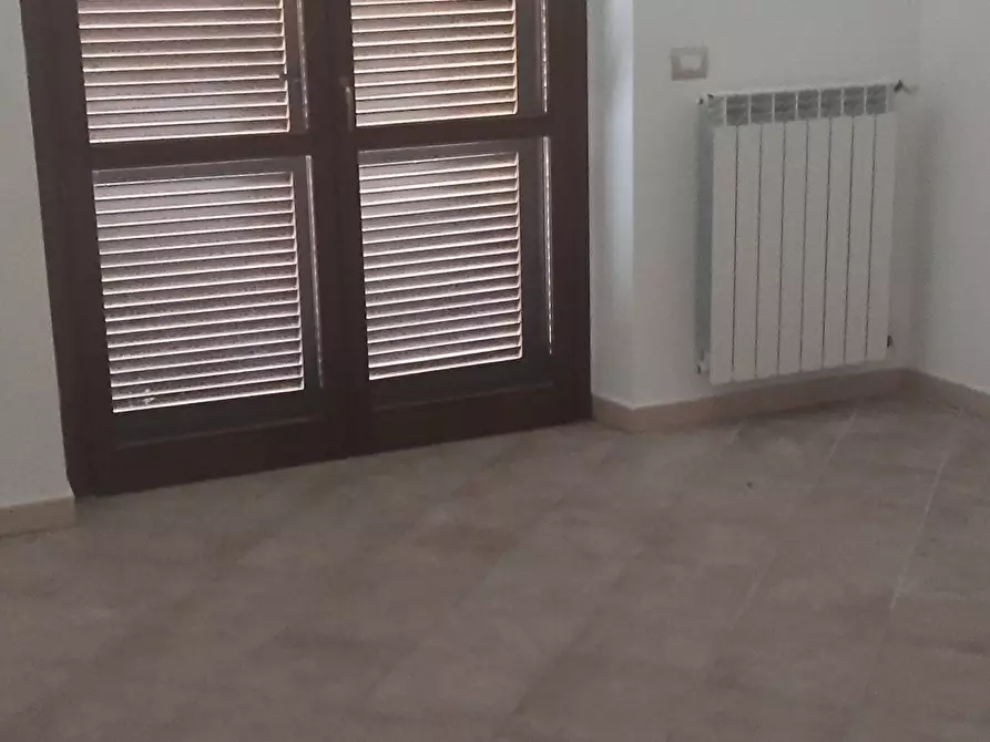 Immagine 2 di Appartamento in vendita  a Aulla