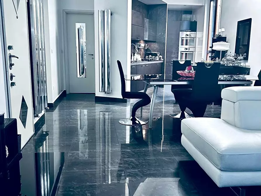 Immagine 5 di Appartamento in vendita  in Viale Trieste a Jesi