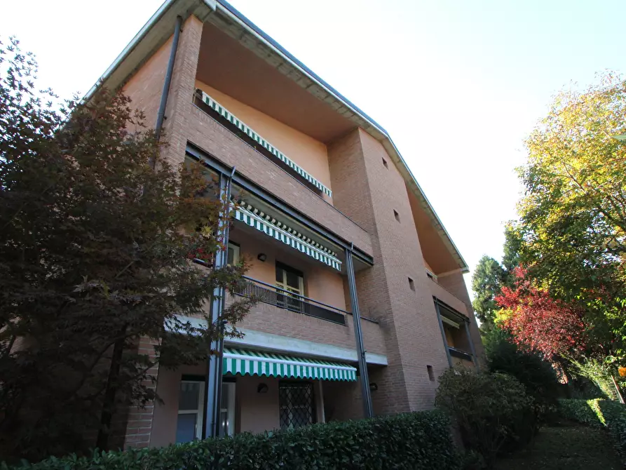 Immagine 38 di Appartamento in vendita  in Viale dell'Indipendenza a Valsamoggia