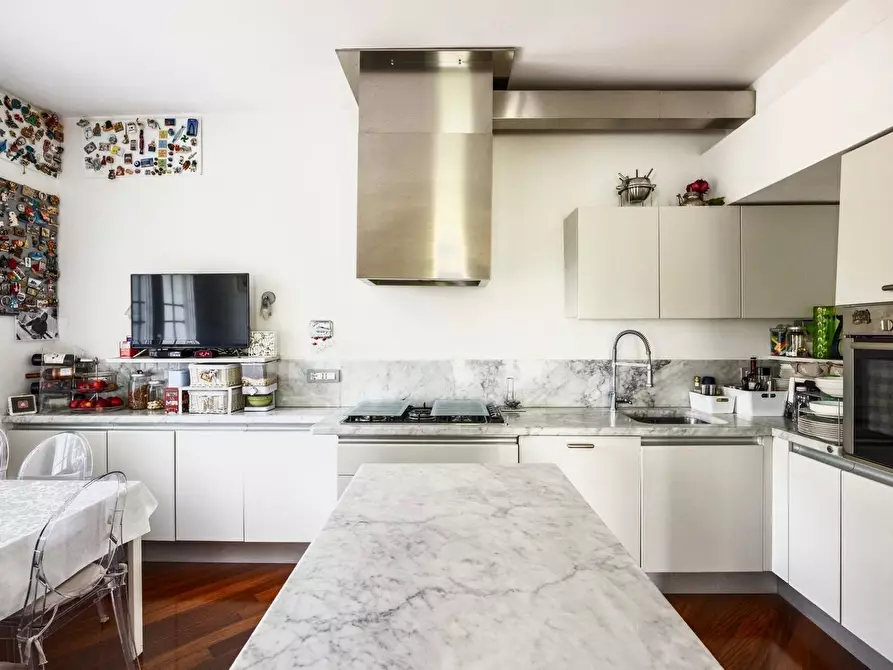 Immagine 7 di Villa in vendita  in SP76 17 a Valsamoggia