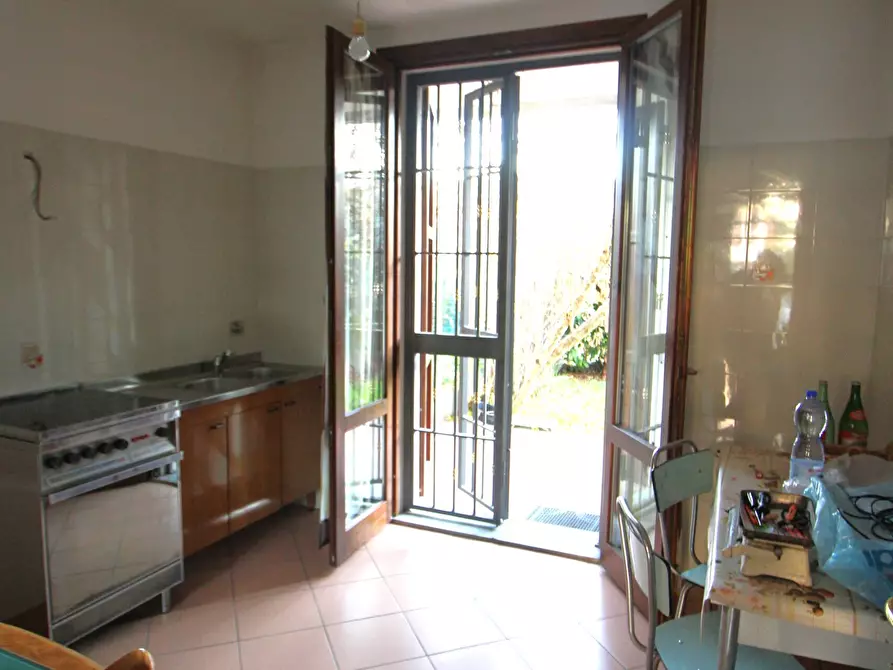 Immagine 16 di Villetta a schiera in vendita  in Via Pietro Nenni 26 a Valsamoggia