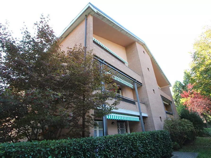 Immagine 1 di Appartamento in vendita  in Viale dell'Indipendenza a Valsamoggia