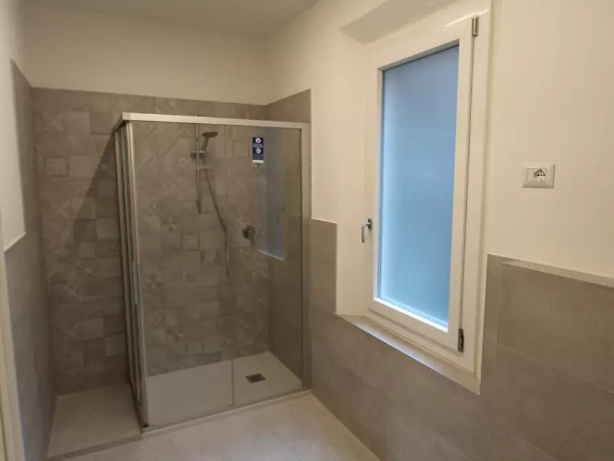 Immagine 16 di Appartamento in vendita  in Piazza Giuseppe Garibaldi a Valsamoggia