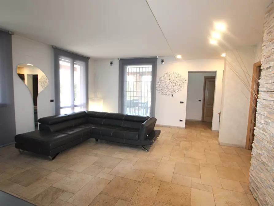 Immagine 24 di Villa in vendita  in Via Augusto Ferrari a Valsamoggia