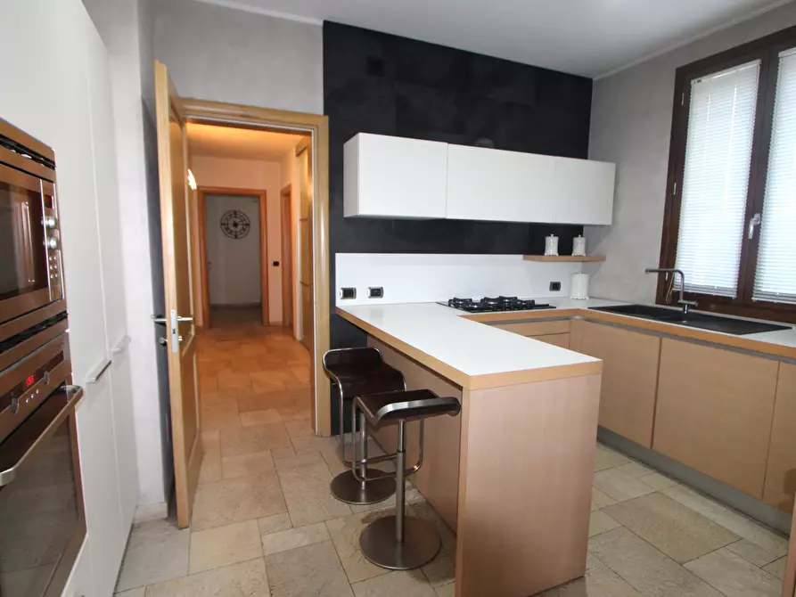 Immagine 26 di Villa in vendita  in Via Augusto Ferrari a Valsamoggia