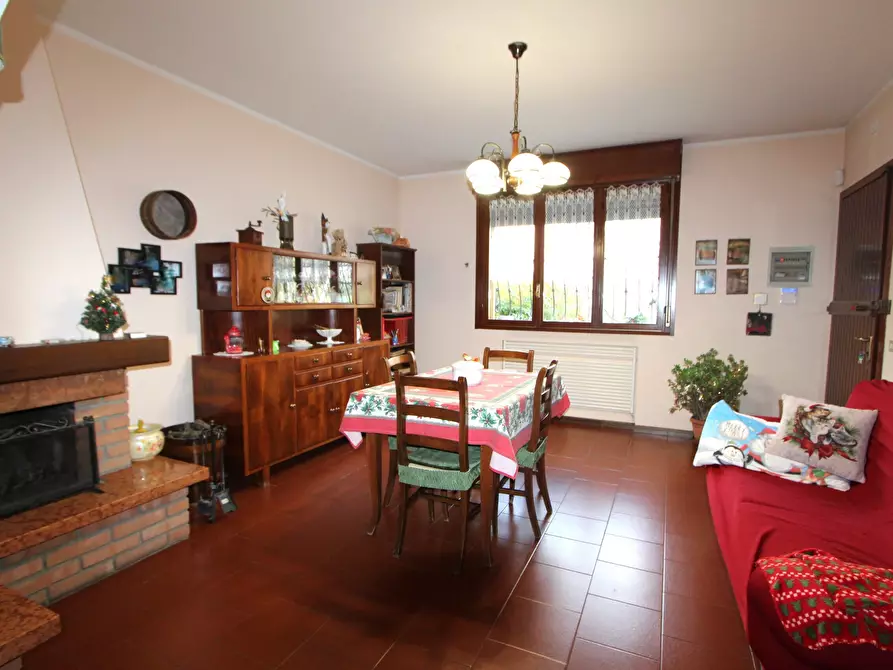 Immagine 31 di Villetta a schiera in vendita  in Via Generale Carlo Alberto dalla Chiesa a Valsamoggia