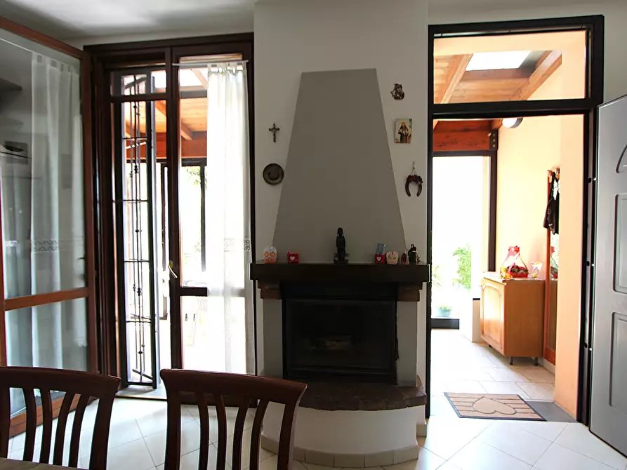 Immagine 12 di Appartamento in vendita  in Via E. Carnevali 79 a Valsamoggia