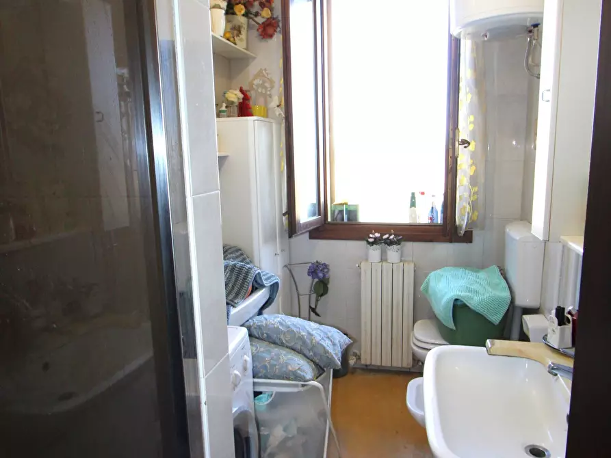 Immagine 17 di Appartamento in vendita  in Via Magazzino a Valsamoggia