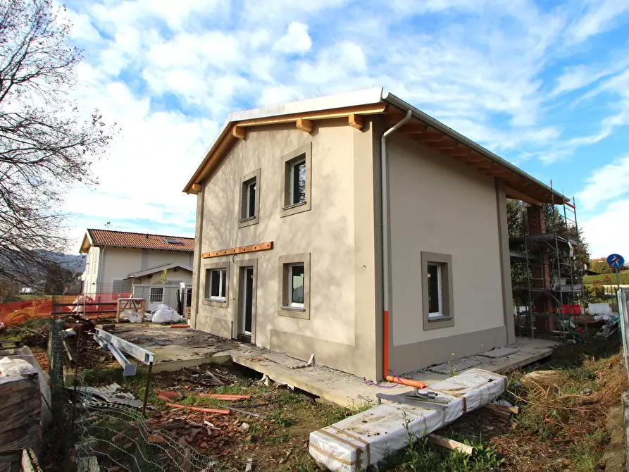 Immagine 15 di Villa in vendita  in Via Fornelli a Valsamoggia