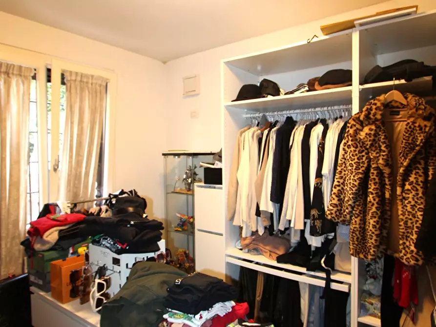 Immagine 31 di Appartamento in vendita  in Via E. Carnevali a Valsamoggia