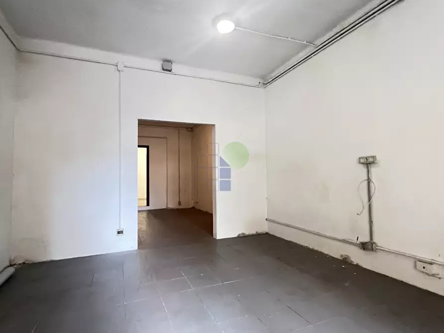 Immagine 1 di Capannone industriale in affitto  in Corso Amedeo 11 a Livorno