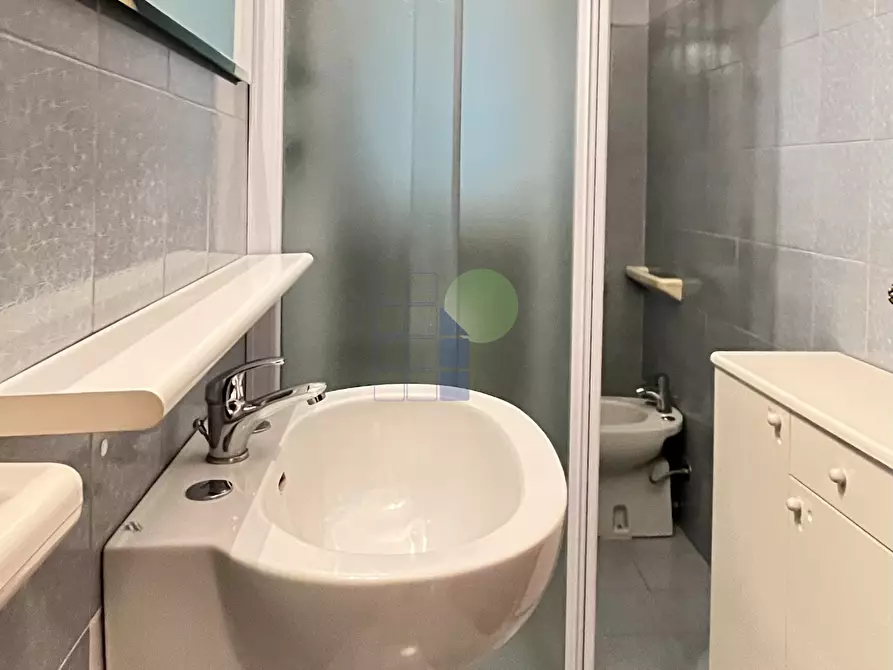 Immagine 32 di Pentalocale in vendita  in Via Calzabigi 110 a Livorno