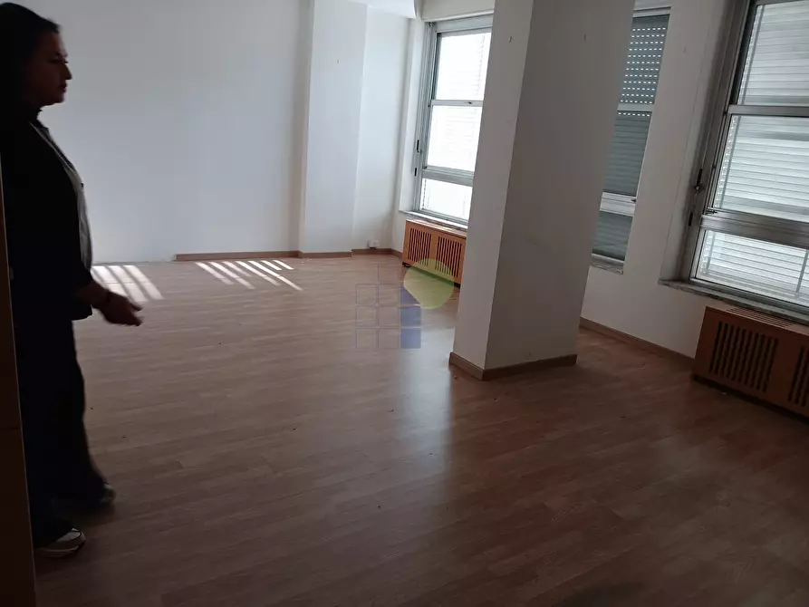 Immagine 4 di Ufficio in vendita  in Piazza Cavour 21 a Livorno