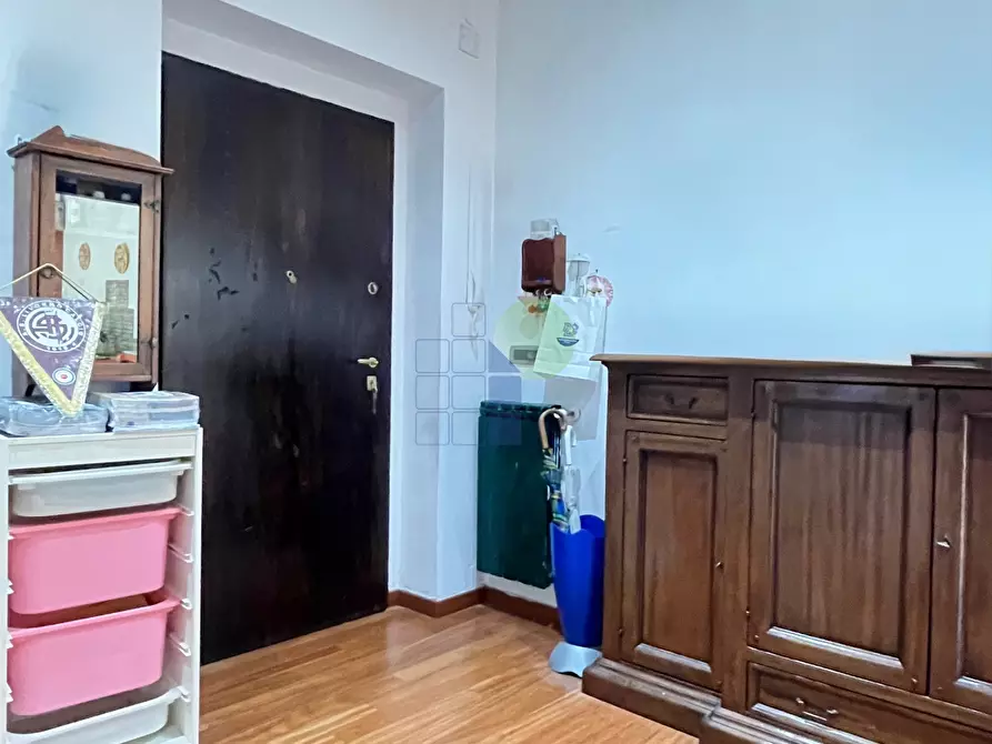 Immagine 2 di Quadrilocale in vendita  in Piazza Due Giugno 35 a Livorno