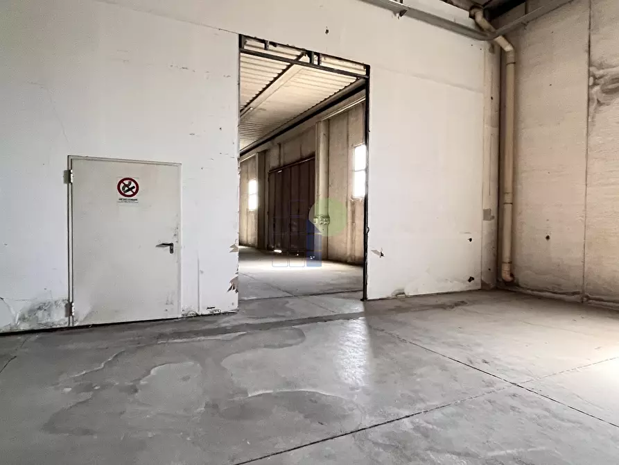 Immagine 27 di Capannone industriale in vendita  in Via per Rosignano 11 a Rosignano Marittimo