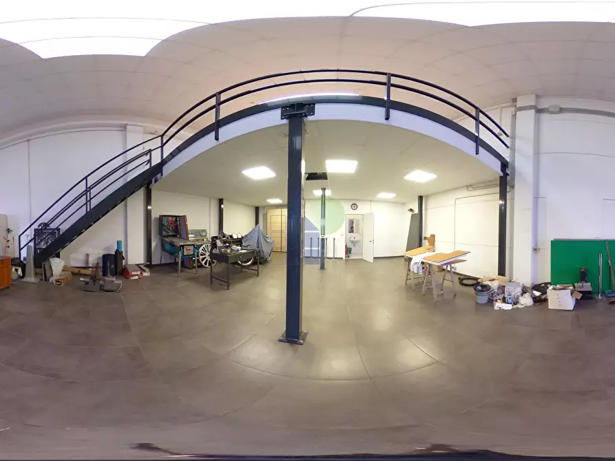 Immagine 17 di Attività artigianale in affitto  in Via della Padula 11 a Livorno