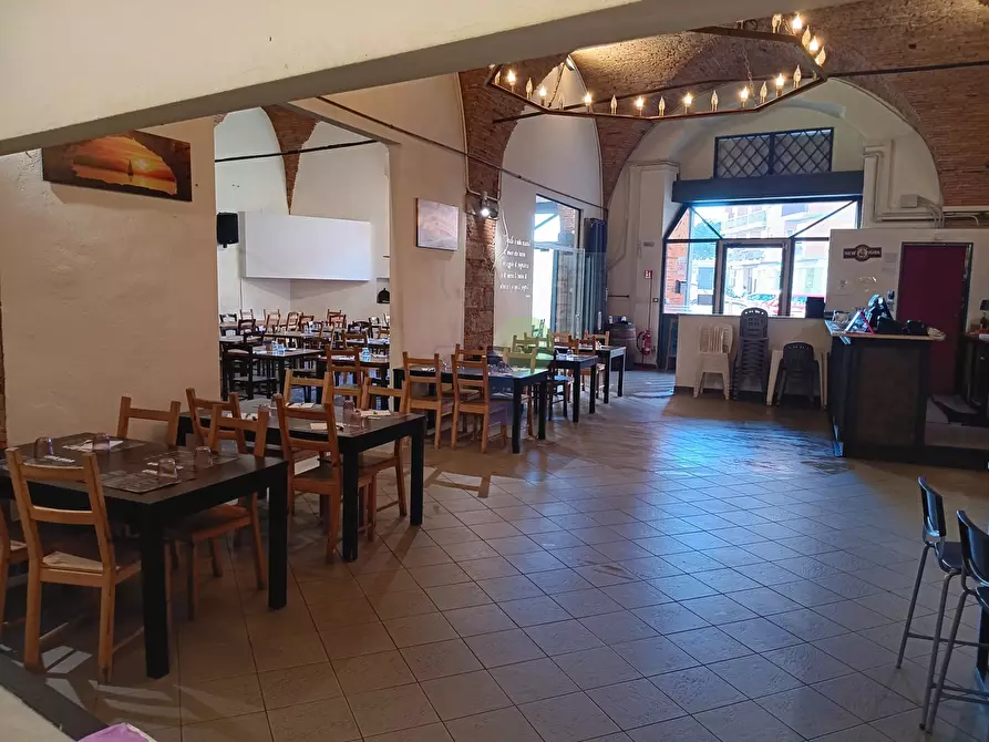 Immagine 4 di Bar / Ristorante in vendita  in Piazza del Luogo Pio 4 a Livorno