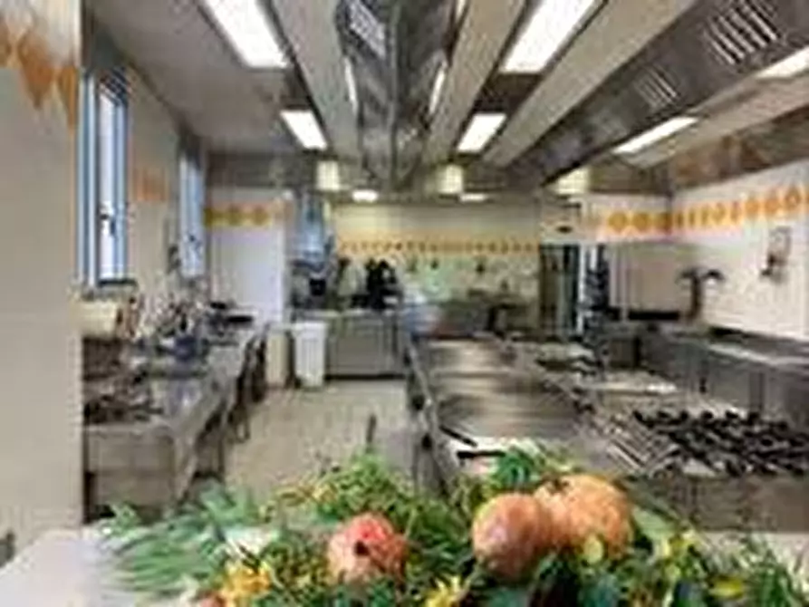 Immagine 1 di Bar / Ristorante in vendita  a Livorno