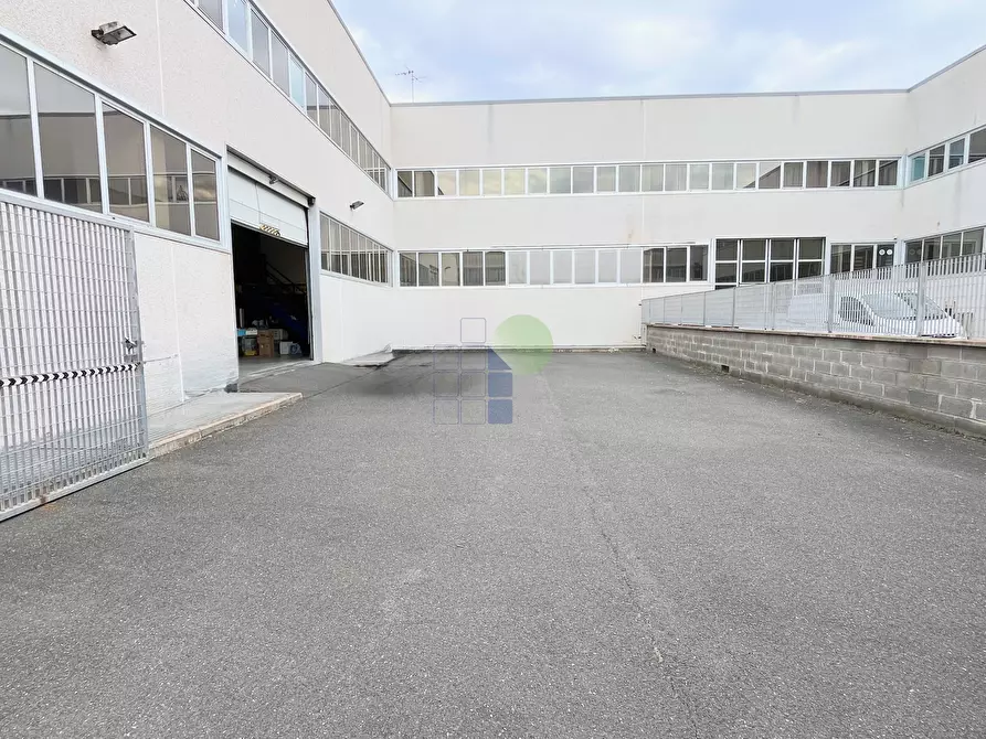 Immagine 1 di Capannone industriale in vendita  in Via degli Arrotini 12 a Livorno