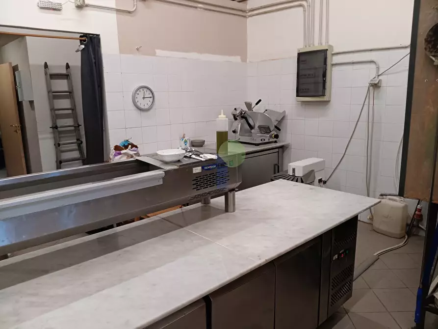 Immagine 20 di Bar / Ristorante in vendita  in Piazza del Luogo Pio 4 a Livorno